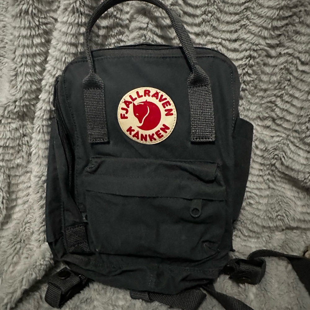 Kånken Black Backpack